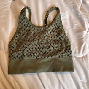 Victoria secret workout crop top